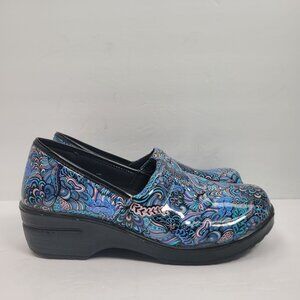 Easy Street Slip Resistant Women's Blue Paisley Clogs US Size 10W